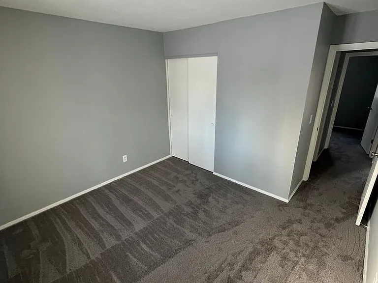 103 Cedar Ct — Photo 6