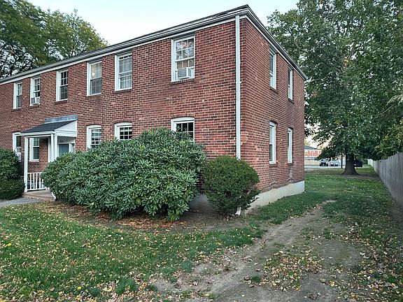 3rd image of 483 Cold Spring Ave #1-B