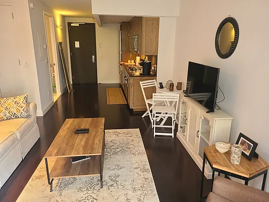 Rented by Marc Alloul, LREB | media 16