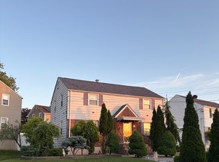 7 Short St, Lodi, NJ 07644