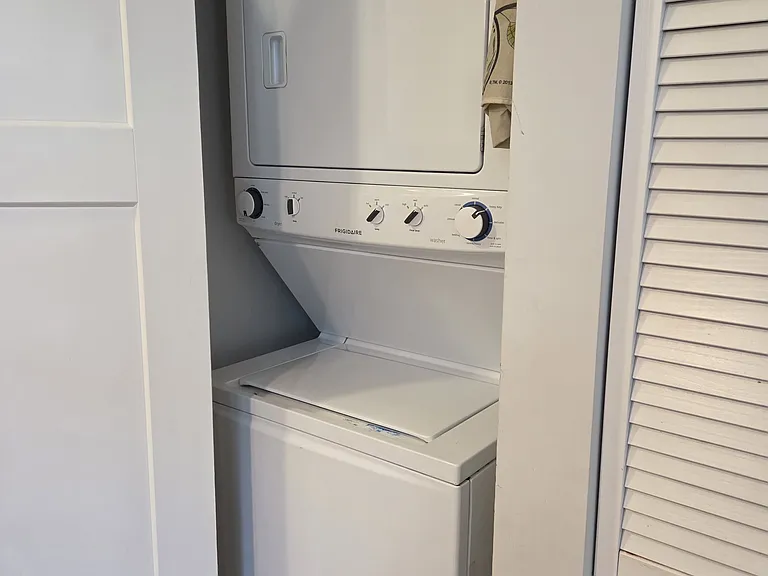 1311 N Western Ave #2R — Photo 18