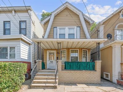 85-35 90th Street, Jamaica, NY, 11421