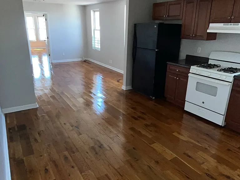 59 E Runyon St #C — Photo 6