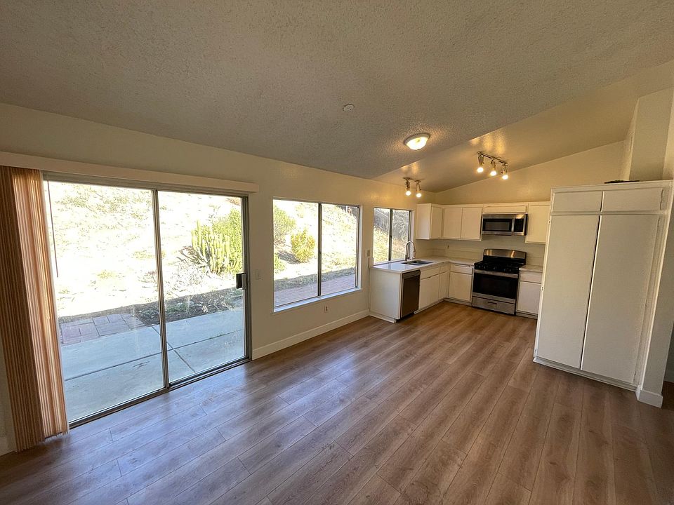 1st image of 22824 Chambray Dr #1