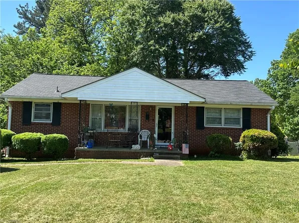 735 Fairfield St, Burlington, NC 27215