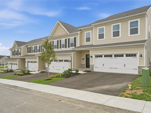 1007 Darcy Dr, Valencia, PA 16059