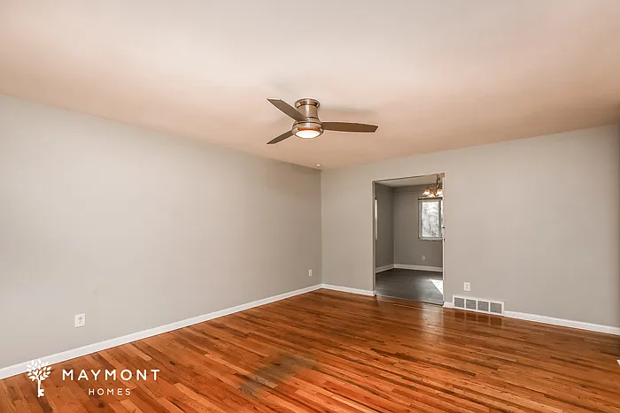 1395 Tallberry Dr — Photo 8