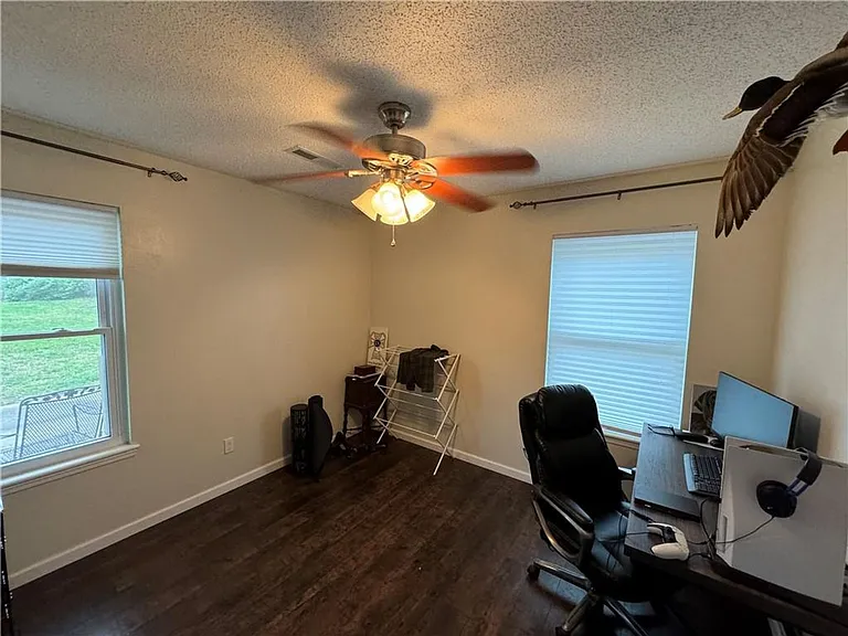 2502 W Megan Dr — Photo 13