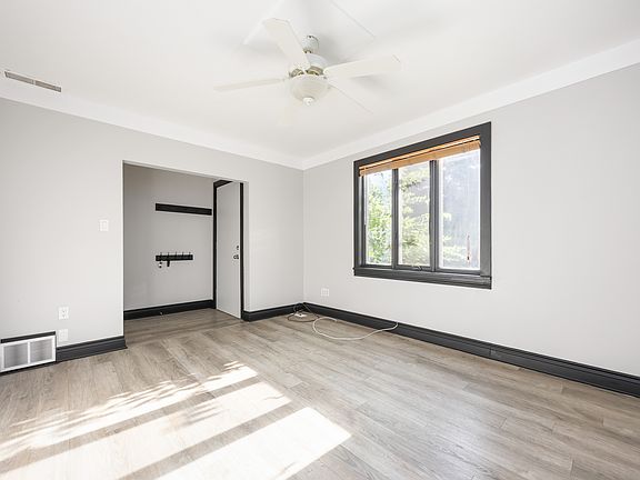 4th image of 315 Collingwood St #1
