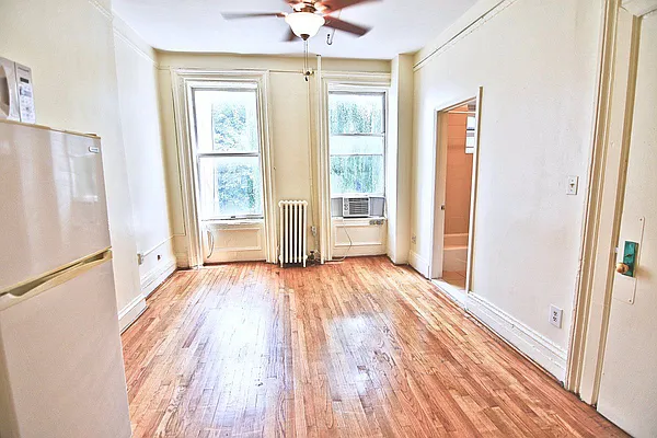 Rented by Bohemia Realty Group | media 11