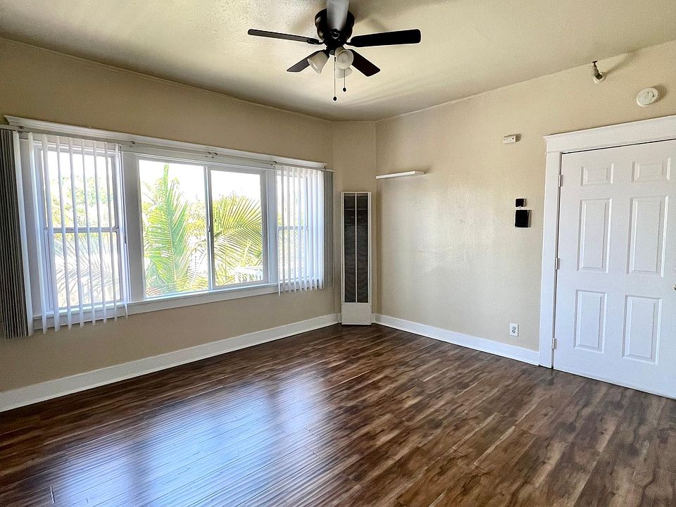 1st image of 901 E Broadway #306
