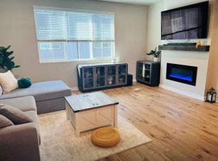 15423 Admiralty Way #C3, Lynnwood, WA 98087