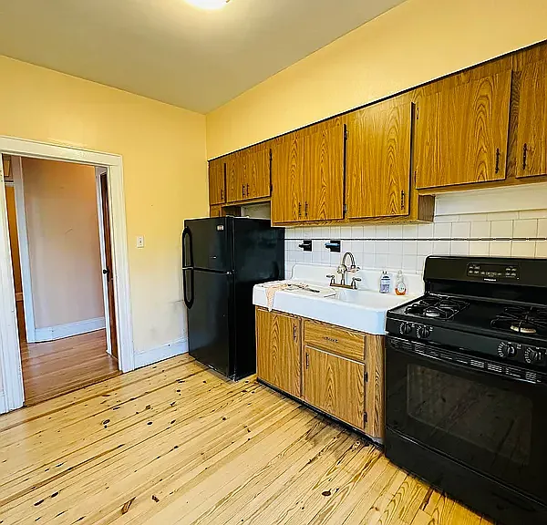 60-96 70th Ave #3W — Photo 2