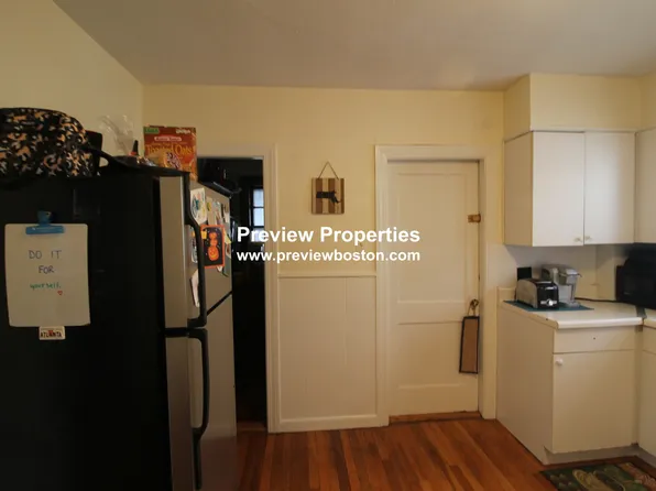14 Champney St #2P, Brighton, MA 02135