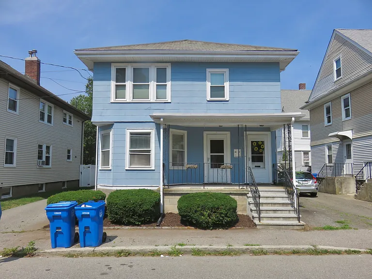 37-39 Parmenter Rd — Photo 1