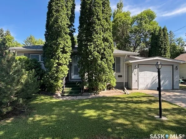 722 1st Street, Canora, SK S0A 0L0