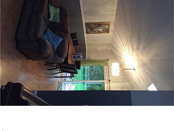 5th image of 11312 207th Avenue Ct E