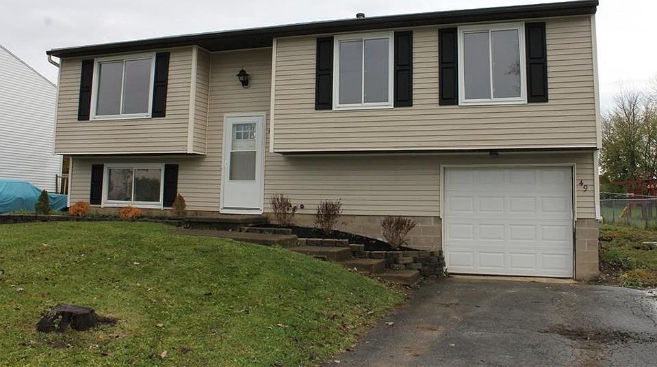 1st image of 49 Greenridge Cres