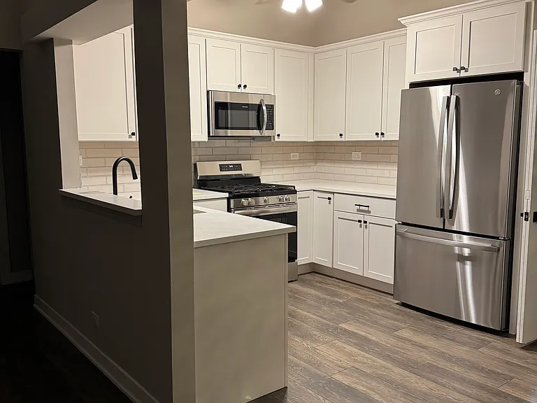 343 Danbury Dr — Photo 8