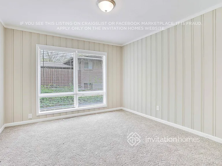 562 Collingwood Dr — Photo 14
