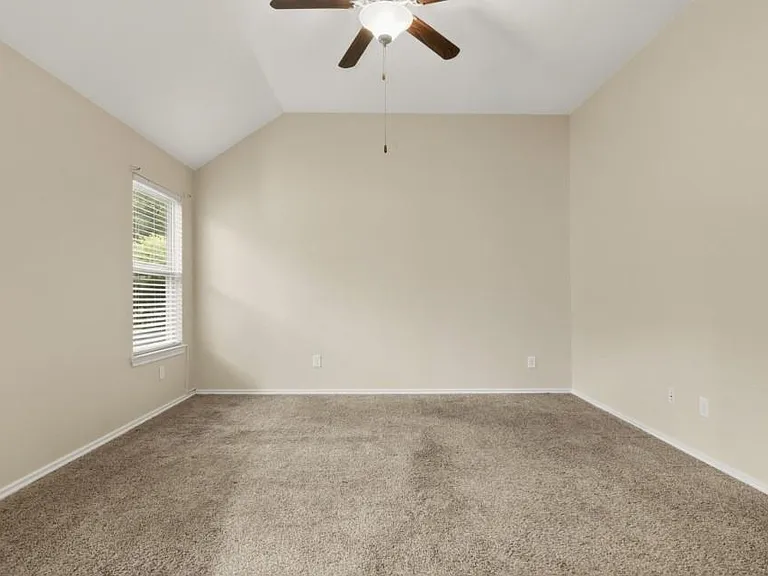 19618 Kingston Green Ln — Photo 13