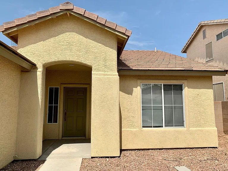 3821 Bombastic Ct — Photo 3