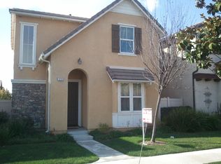 320 Lakeview Ct, Oxnard, CA 93036