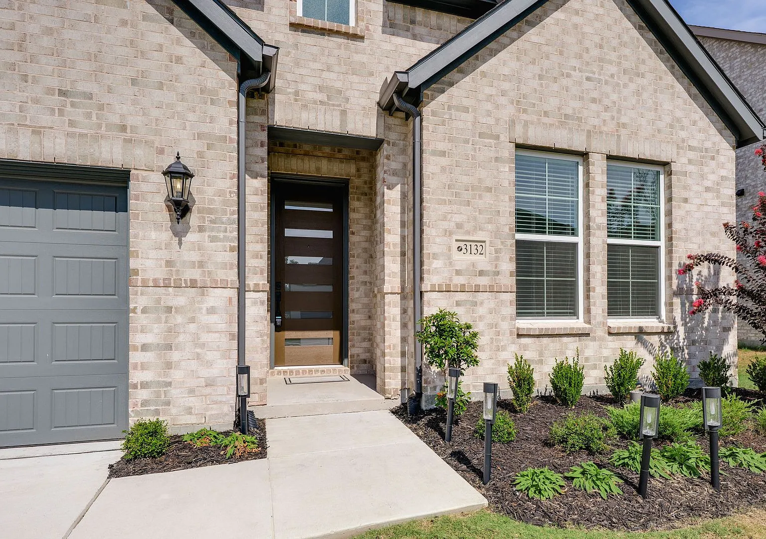 3-Bedroom 3-Bath Home in Painted Tree | Pool, Trails & Fireplace — Photo 3