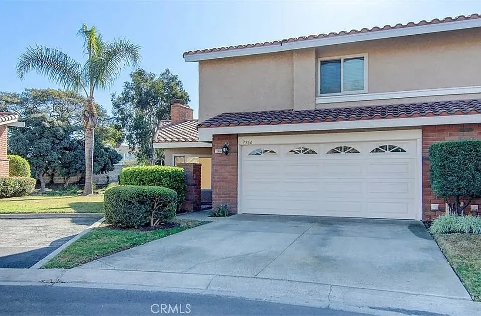 7966 Moonmist Cir