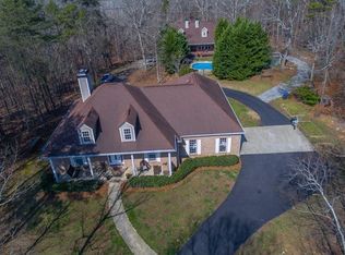 201 Amber Lake Dr, Ball Ground, GA 30107
