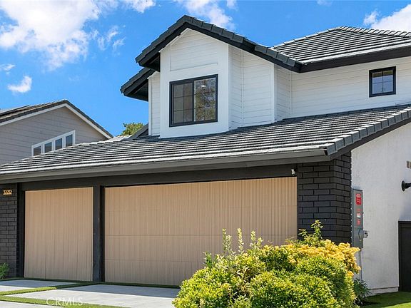 3rd image of 32232 Fall River Rd