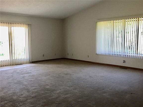 5th image of 8919 County Road 1420 E