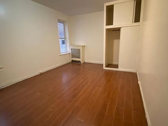 4th image of 1015 Longfellow Ave #1