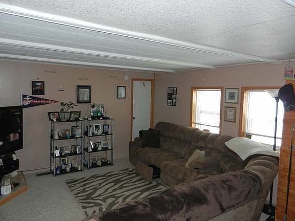 2nd image of 603 Meadow Ln W