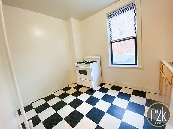 4th image of 32-57 35th St #2B