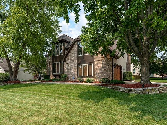 2nd image of 734 Whithorn Ct