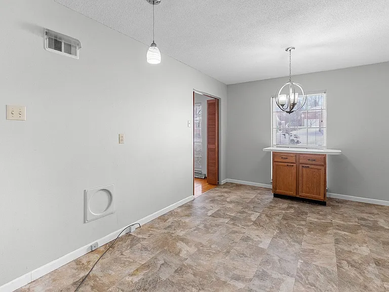 2606-2608 Eltarose Dr — Photo 8