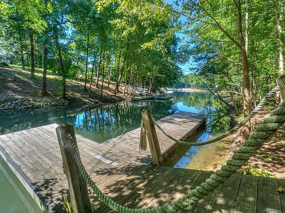 2nd image of 251 Cove Creek Loop