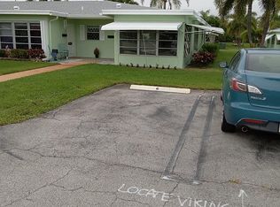 311 Country Ln APT D, Boynton Beach, FL 33435