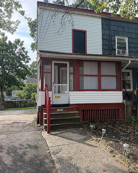 1st image of 1337 S 2nd St