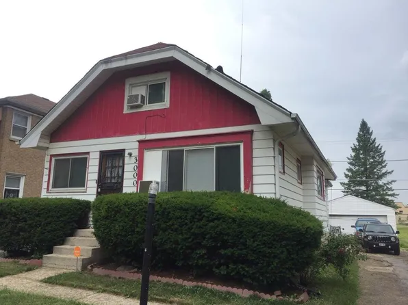 3000 W Bobolink Ave, Milwaukee, WI 53209