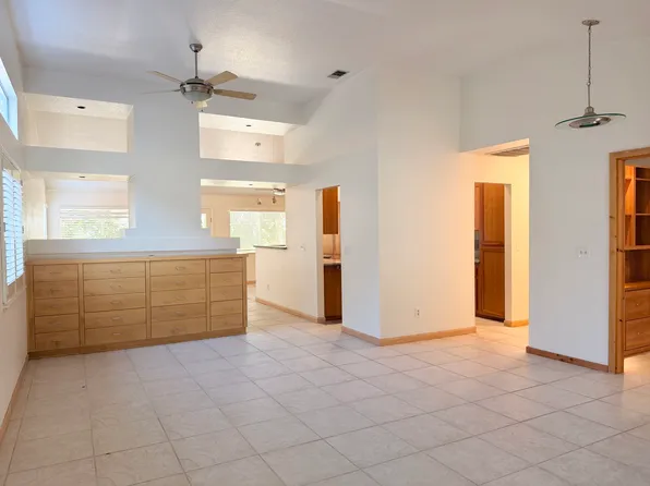 5018 Charter Rd, Rocklin, CA 95765