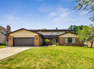 8231 Red Oak Ln, Orland Park, IL
