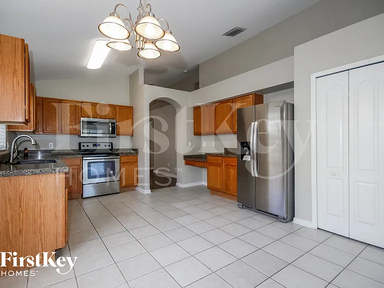 10214 Hunters Haven Blvd — Photo 6