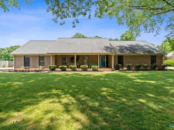 24961 Capshaw Rd, Athens, AL 35613