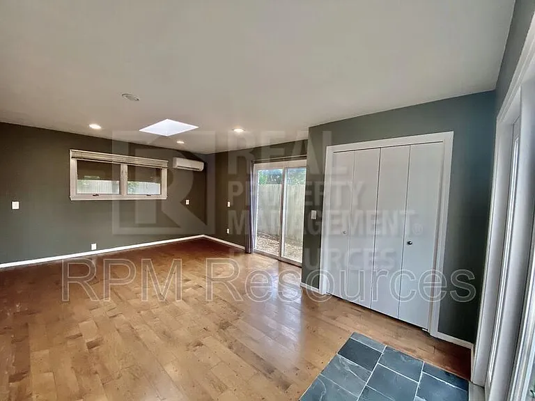 2614 NW 62nd St — Photo 30