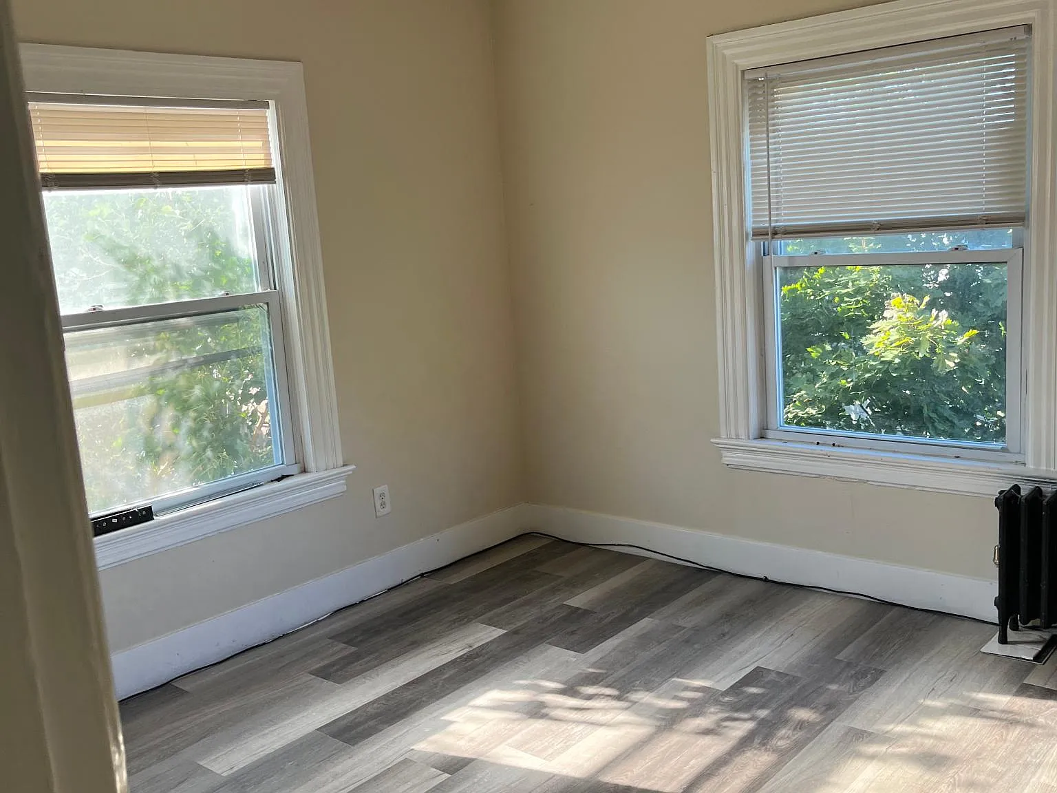 2 bed, 900 sqft, $1,950 — Photo 1