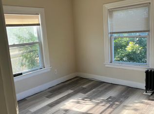 95 Massachusetts Ave #2, Providence, RI 02905