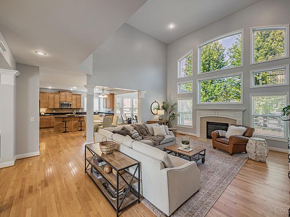 5th image of 248 Forest Edge Dr