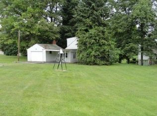 104 Bashforth Dr, Jeannette, PA 15644